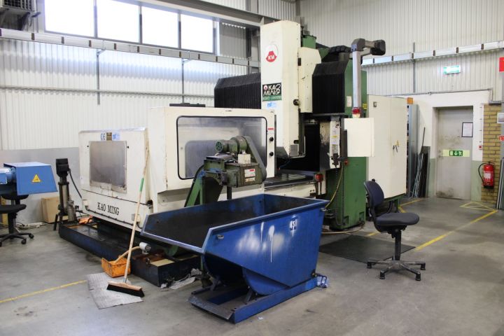 715751-1 CNC milling machine Kao Ming KMC-2000SD -95