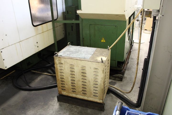 715751-19 CNC milling machine Kao Ming KMC-2000SD -95