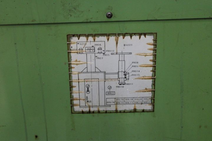 715751-23 CNC milling machine Kao Ming KMC-2000SD -95