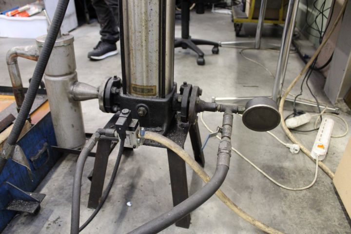 715751-25 CNC milling machine Kao Ming KMC-2000SD -95