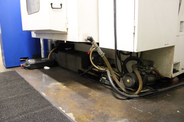 715752-6 CNC milling machine Johnford UMC-1050 -00