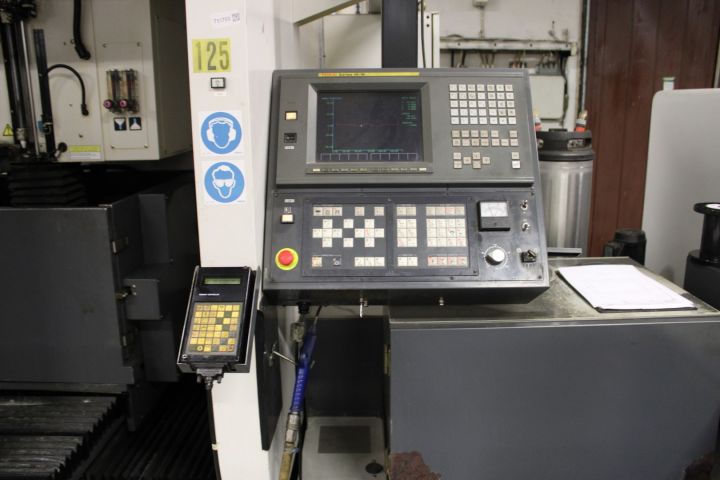 715753-7 Wire EDM machine 5-axis Fanuc Robocut A-1C -98