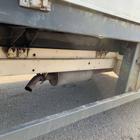 701622-21 Volkswagen Crafter Chassis 2.5 TDI (total weight 5000kg) -2009 (136hp, 257618km)