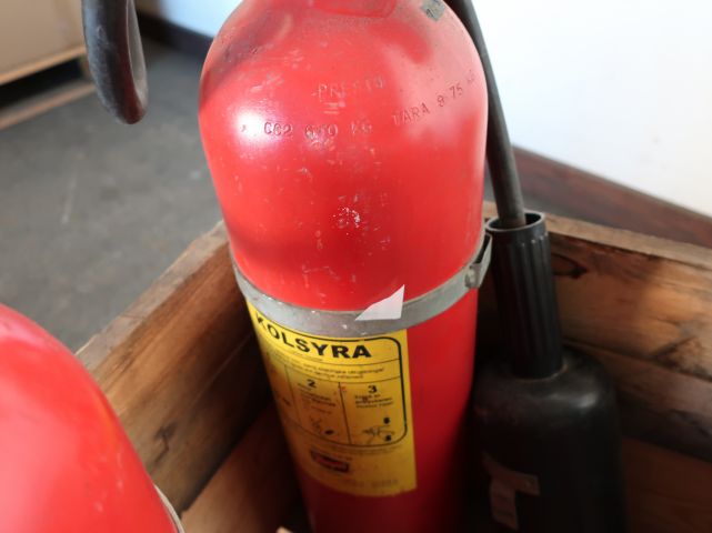 447782-4 8 fire extinguishers.