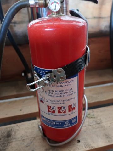 447782-6 8 fire extinguishers.