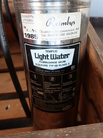 447782-11 8 fire extinguishers.