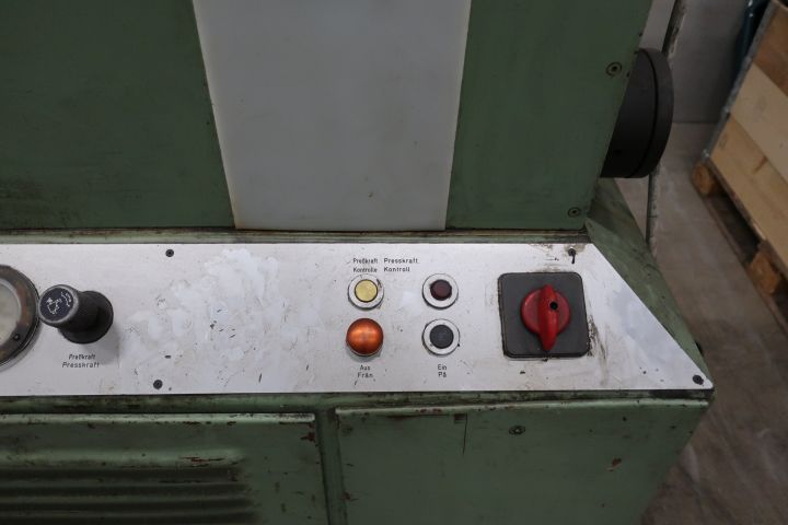 721905-4 Hydraulisk pressmaskin Rheinmetall PST63