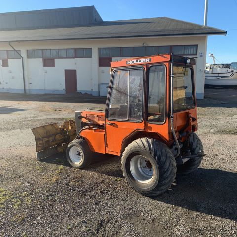 701626-6 Compact tractor Holder P30C-460 -1984 with hydraulic folding plow