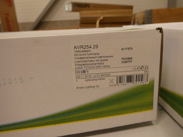 716670-2 10 luminaires Ensto AVR254.29