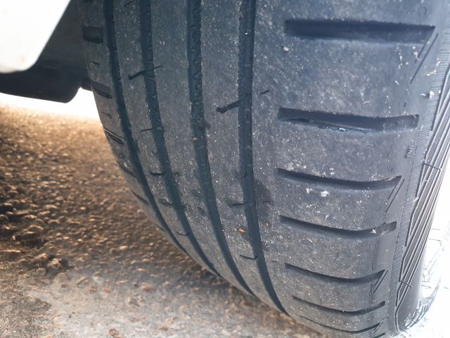 721628-11 Golf Variant 1.4 TGI BlueMotion Gasoline / Methane (JDM267)