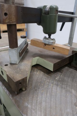 714660-10 Milling machine SCM T130