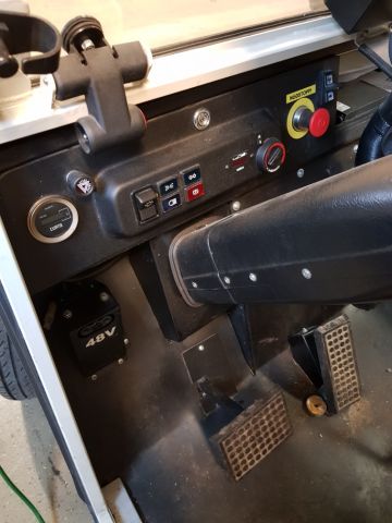 576463-10 MELEX 252 Electric car / park car / golf car CRP321