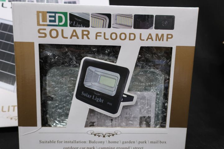 722550-3 Led-Floodlight med Solcell och fjärrkontroll, Bearsafe 40W 6500K