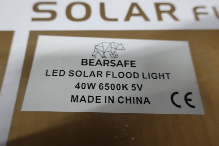 722550-5 Led-Floodlight med Solcell och fjärrkontroll, Bearsafe 40W 6500K