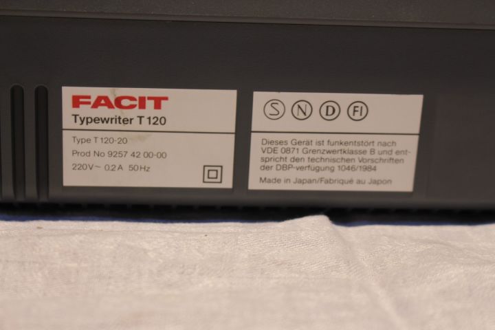 722823-15 Mechanical typewriters 3 pcs Halda / Facit