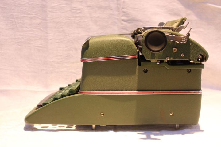 722823-16 Mechanical typewriters 3 pcs Halda / Facit