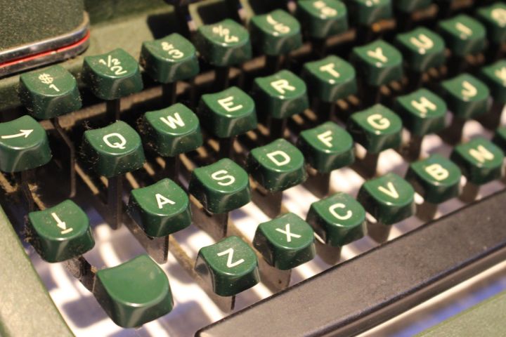 722823-19 Mechanical typewriters 3 pcs Halda / Facit