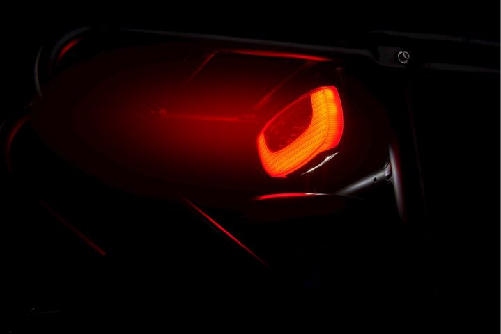 722897-11 Retroinspirerad El-scooter Freev EVB 700