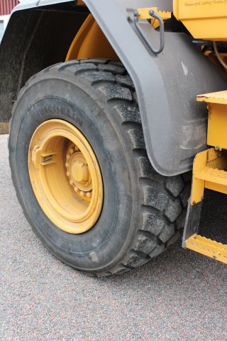 722916-12 Wheel loader Volvo L90G -12 (7217 h)