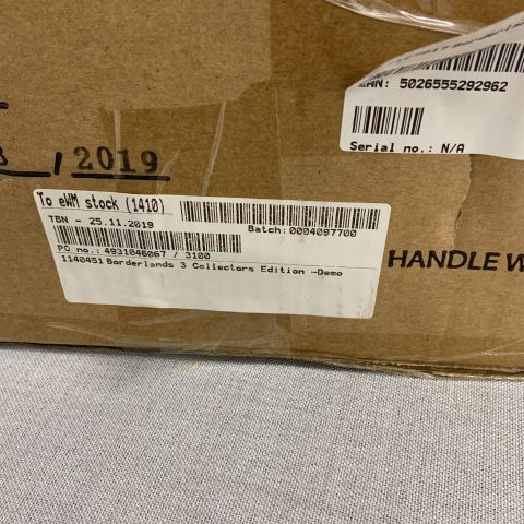 722322-4 Collectibles Borderlands 3 Diamond Loot Chest Collectors Edition