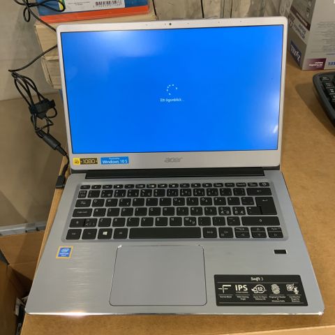 723381-6 Laptop Acer Swift 3 14 "FHD (Pentium Gold 4417U, 128GB SSD)