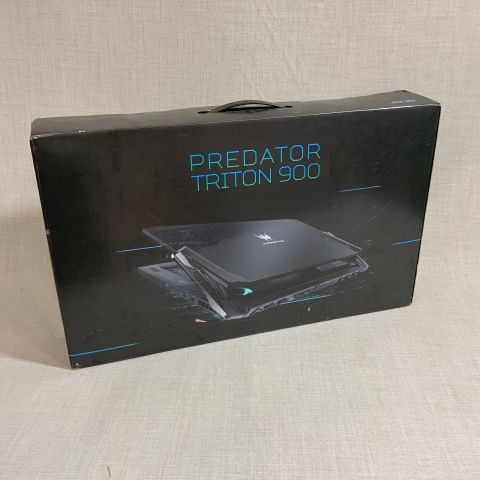 723405-2 Gaming laptop Acer Predator Triton 900 17.3 "UHD (i7 9750H, 32GB RAM, RTX2080, IPS)