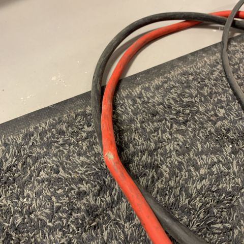 717278-4 Battery charger with starting aid Powertech