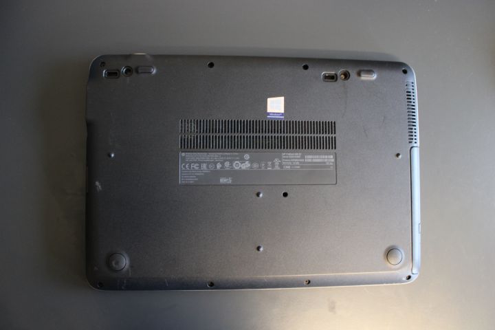 718161-9 HP ProBook 640 G2 + Power Cable and Docking Station (Unlocked)