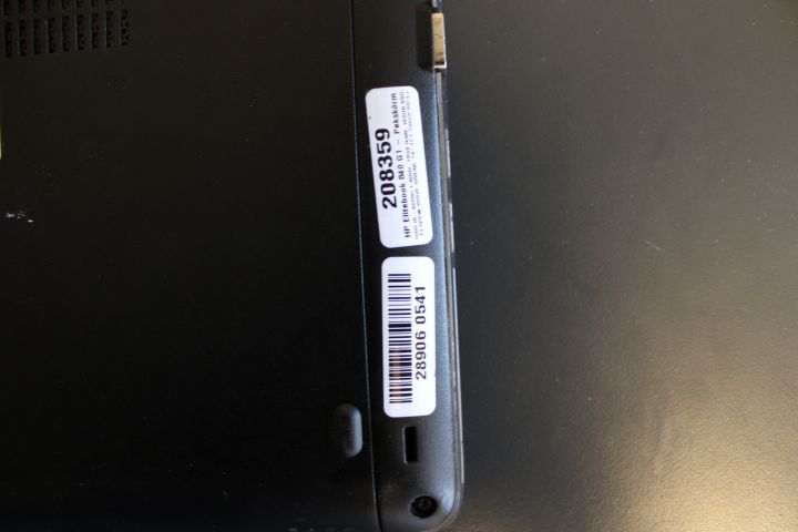 718169-11 HP EliteBook 840 G1 Touchscreen + Power Cable and Docking Station