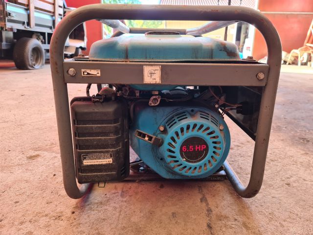 722037-8 Ferm electric generator FGG 2000