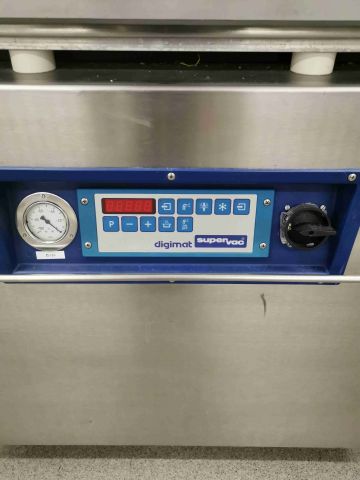 718189-6 Vacuum packer and shrink tank, Supervac