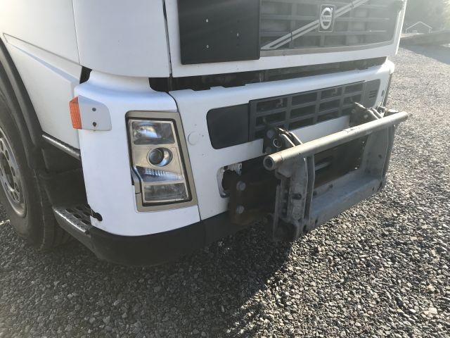 723759-17 Volvo FM 12 6x2 hook lift truck Joab cameleont 2005 (WCK 08Y)