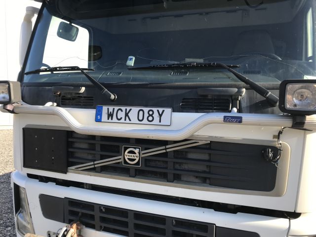 723759-19 Volvo FM 12 6x2 hook lift truck Joab cameleont 2005 (WCK 08Y)