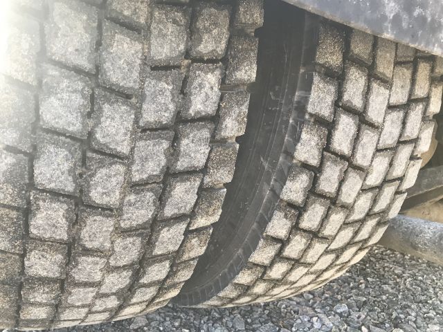 723759-29 Volvo FM 12 6x2 hook lift truck Joab cameleont 2005 (WCK 08Y)