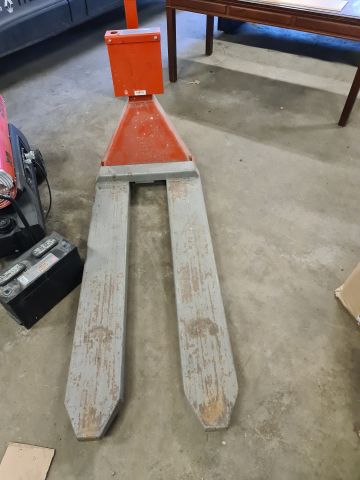 725336-2 Pallet truck