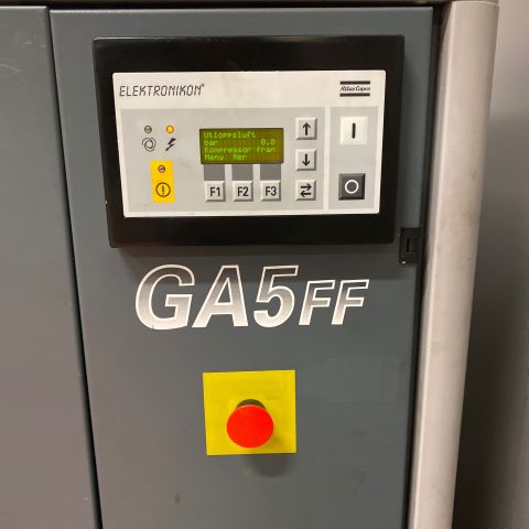 718197-3 Screw compressor Atlas Copco GA5FF - 2000 with pressure tank 250L