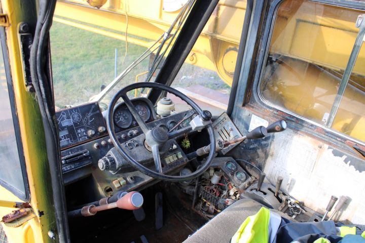 725433-6 Rough terrain  crane 25 Ton Kato KR25HL -83