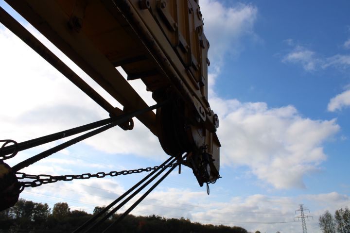 725433-31 Rough terrain  crane 25 Ton Kato KR25HL -83