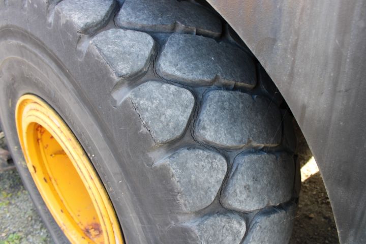 725433-40 Rough terrain  crane 25 Ton Kato KR25HL -83