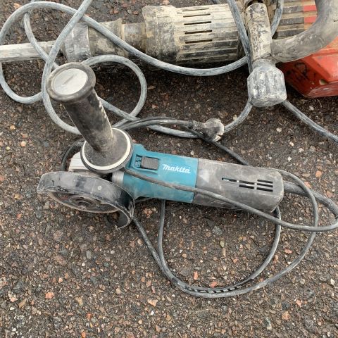 715344-4 Hilti TE 905-AVR hammer and Makita 9565CR angle grinder
