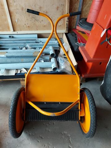 717438-6 Manual Gravel / Sand Spreader