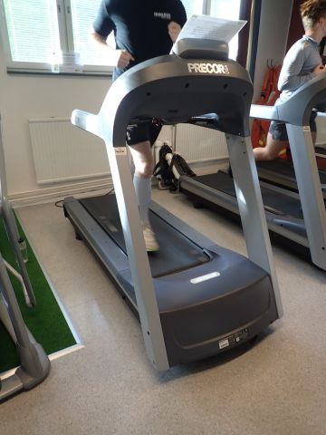 527735-1 Treadmill Precor 946i