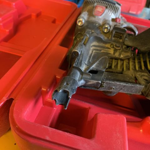 720887-5 Pneumatic nail gun Max HN90