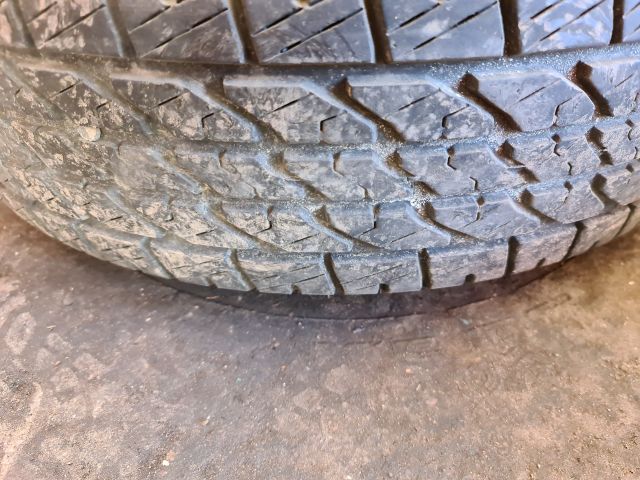 722042-7 Ford Mustang rims + 4 Kelly tires M + S P215 / 70 R14