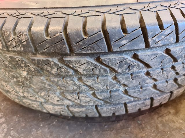 722042-8 Ford Mustang rims + 4 Kelly tires M + S P215 / 70 R14