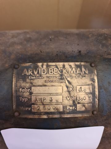 722052-2 Alfa Beckman Emery on pillars