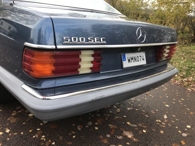 725816-5 Mercedes Benz 500 SEC 1984 (WMN 074)
