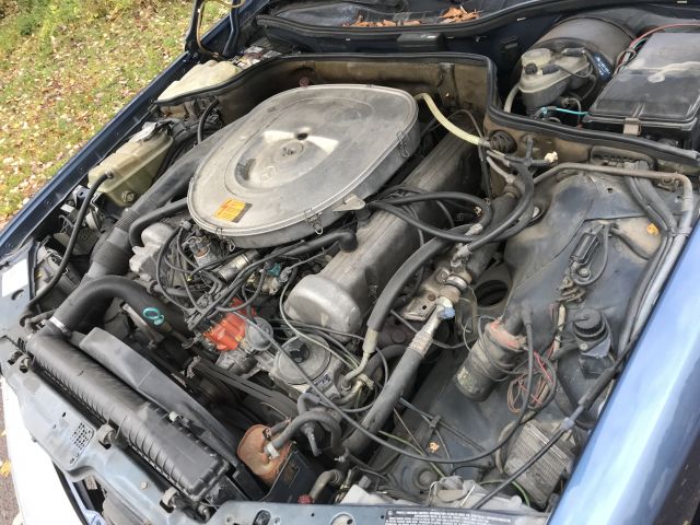 725816-23 Mercedes Benz 500 SEC 1984 (WMN 074)