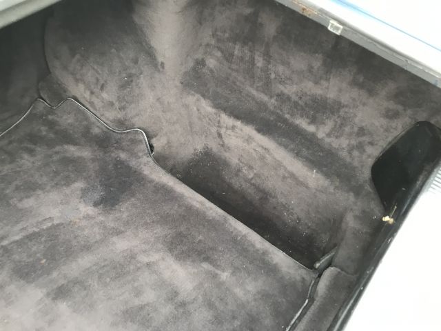 725816-29 Mercedes Benz 500 SEC 1984 (WMN 074)