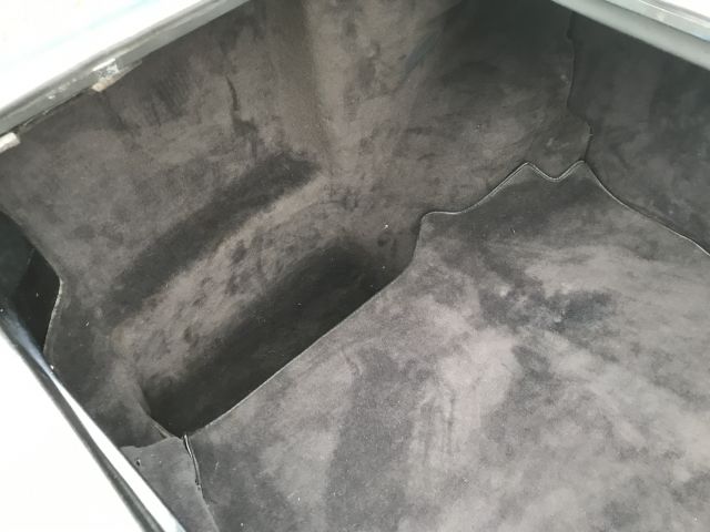 725816-30 Mercedes Benz 500 SEC 1984 (WMN 074)